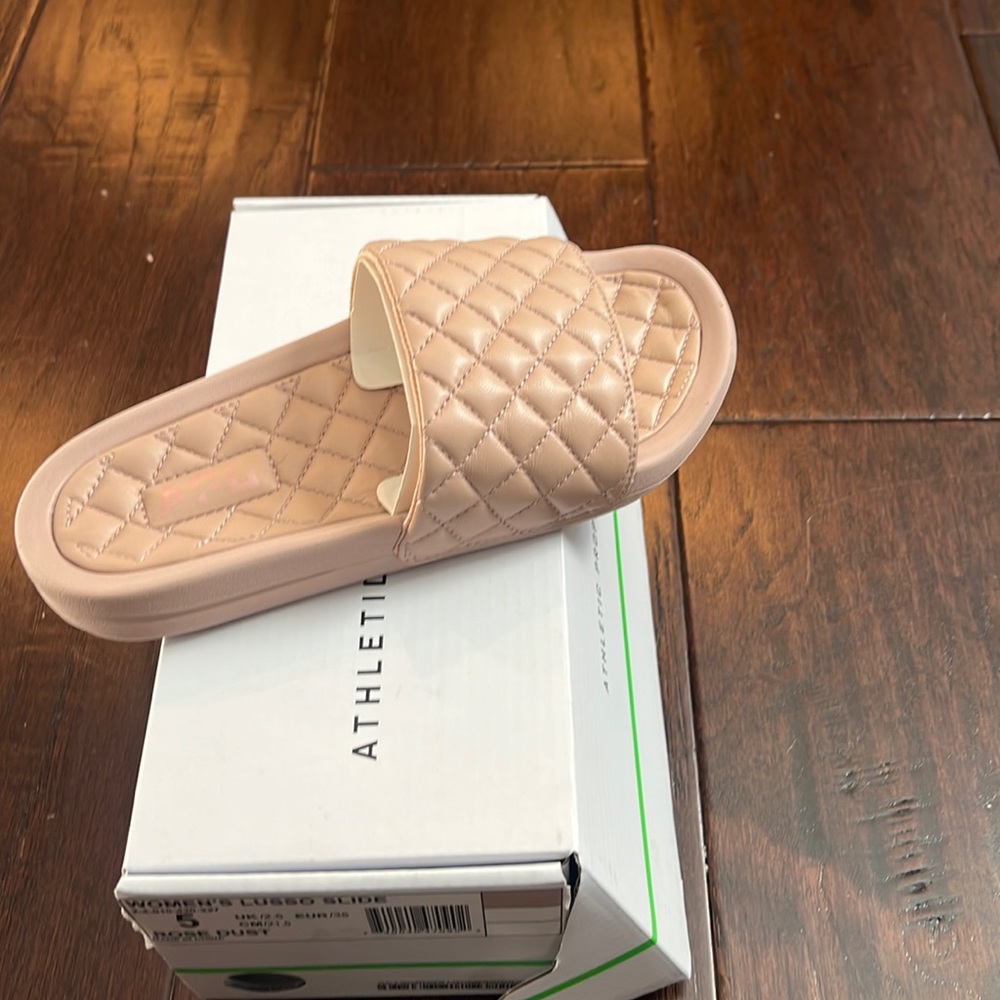 APL: Athletic Propulsion Labs Men's Lusso Slides